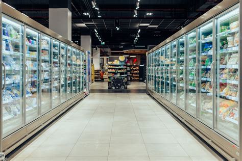 A nadie interesa crear empleos sino a nosotros la población y empresarios mismos en armonía y acuerdos por buenas ventas siempre
